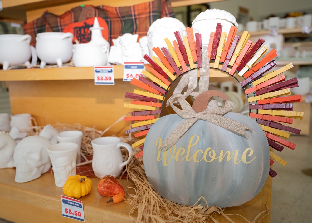 Holloman Arts and Crafts Center hosts new classes, events