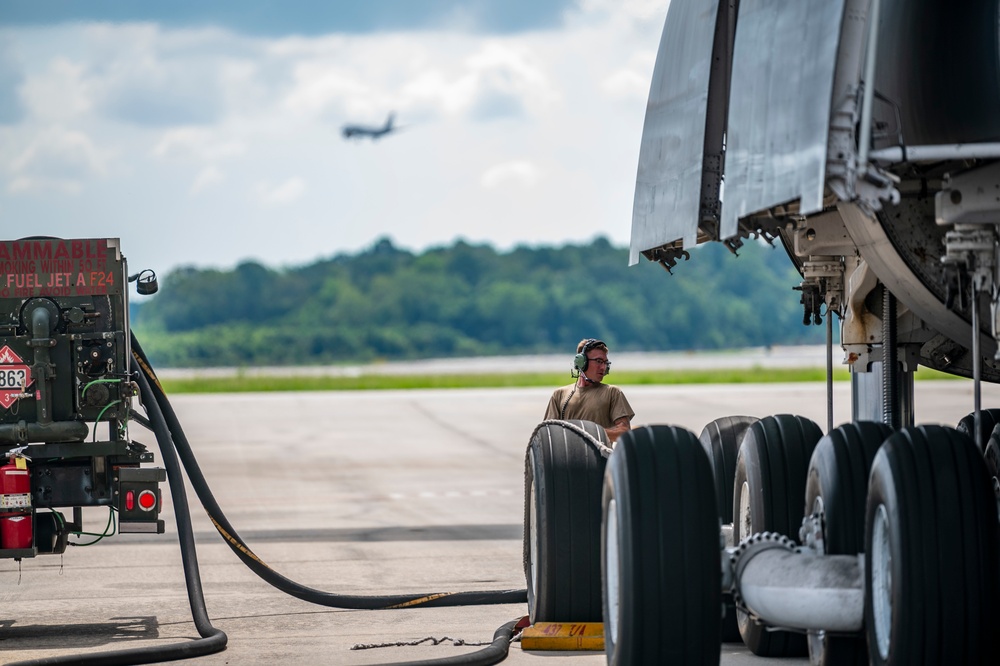 Airmen train, deliver humanitarian aid to Honduras