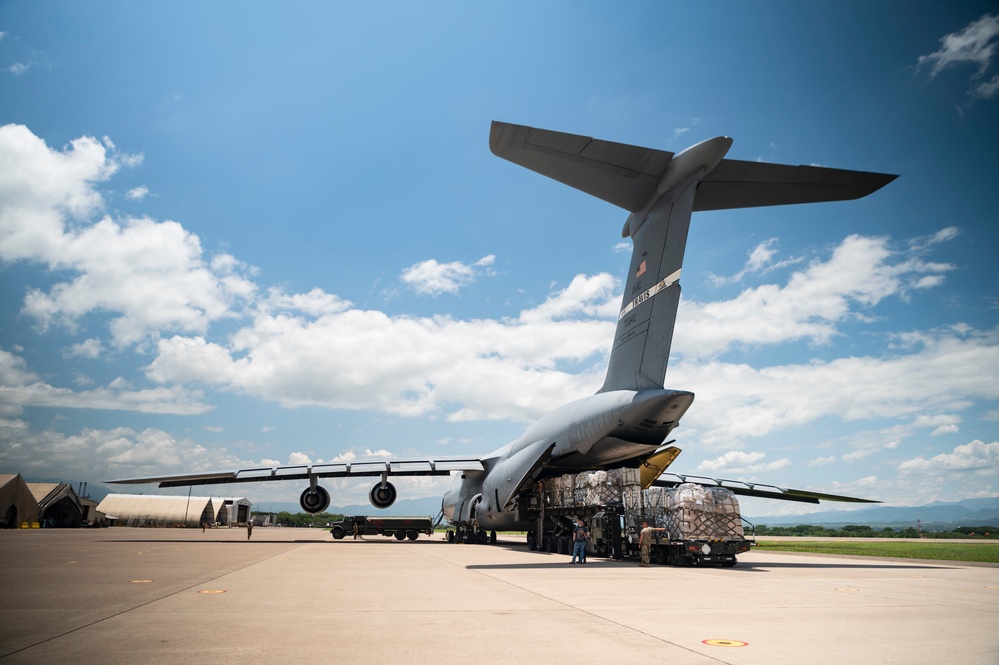 Airmen train, deliver humanitarian aid to Honduras