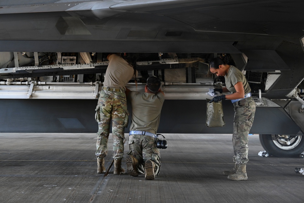 F-22 Arrival at Royal Australian Air Force Base Tindal