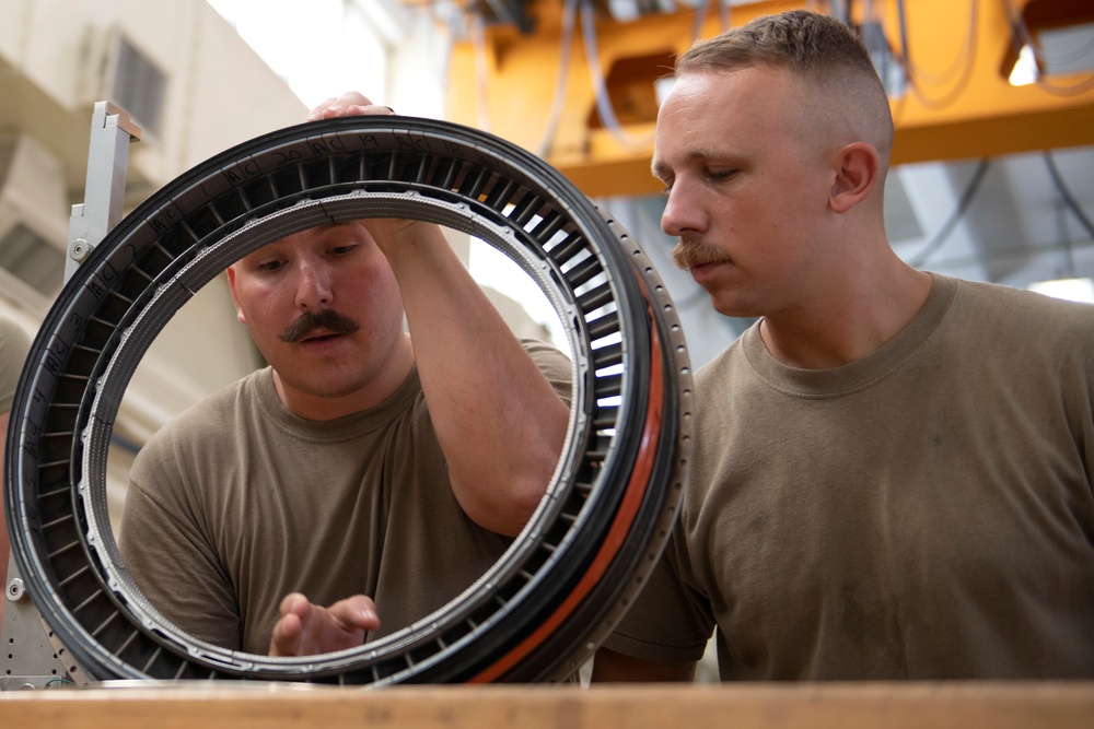 18th CMS Airmen keep Osan A-10's flying high