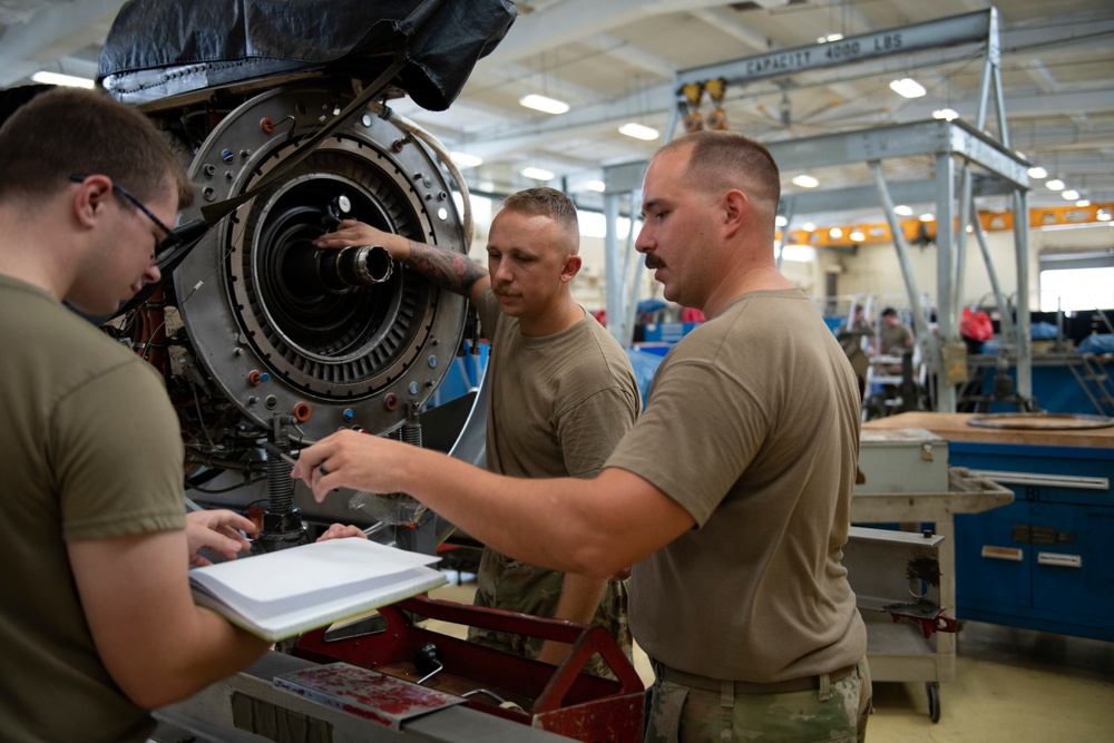 18th CMS Airmen keep Osan A-10's flying high