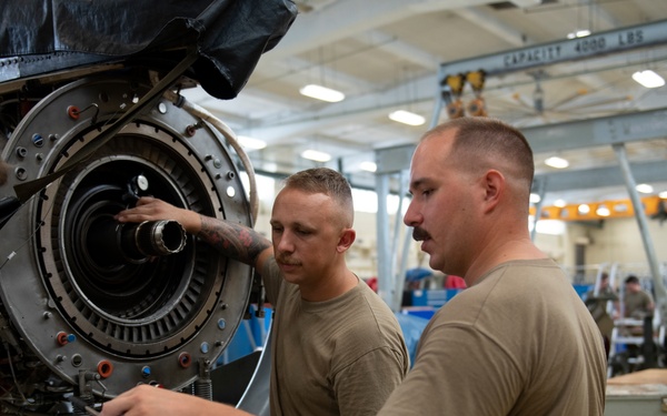 18th CMS Airmen keep Osan A-10's flying high