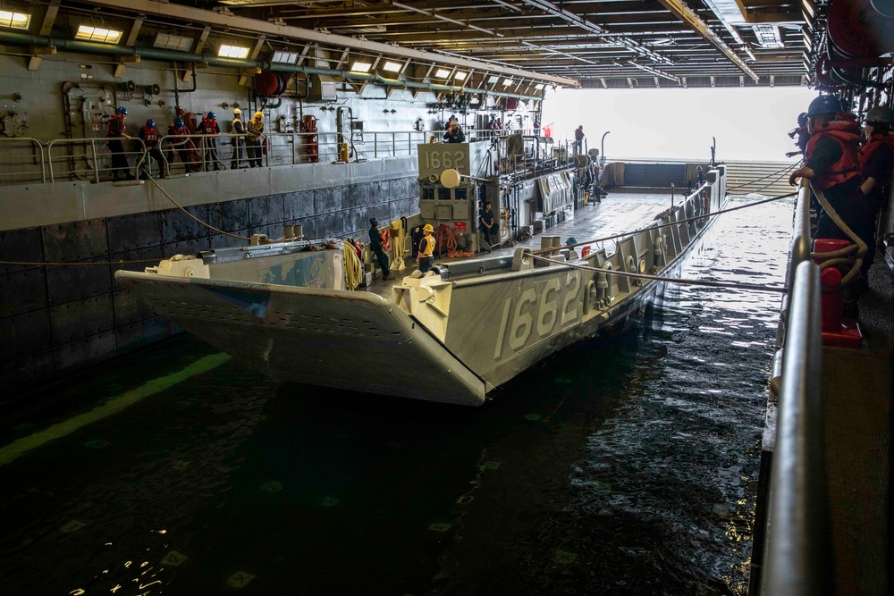 USS Arlington landing craft utility amphibious operations