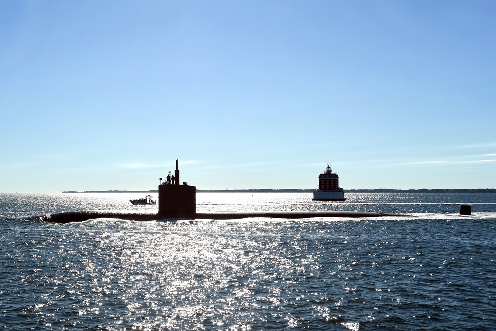 USS San Juan (SSN 751) returns from routine operations to Naval Submarine Base New London