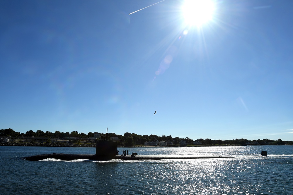 USS San Juan (SSN 751) returns from routine operations to Naval Submarine Base New London