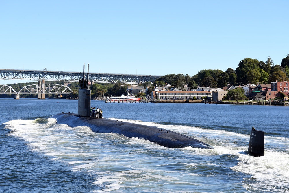 USS San Juan (SSN 751) returns from routine operations to Naval Submarine Base New London