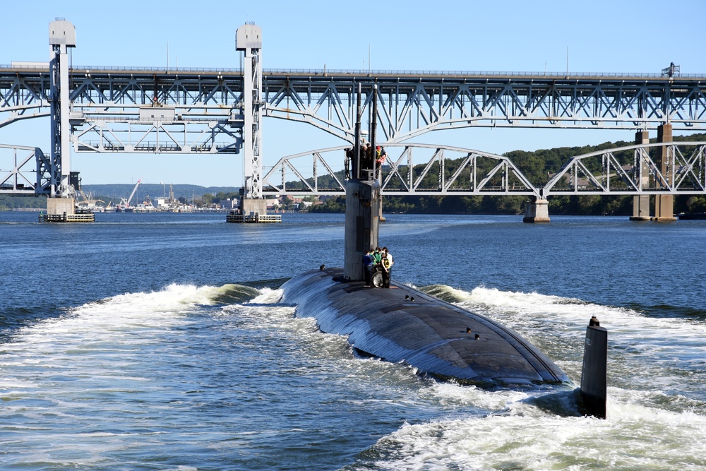 USS San Juan (SSN 751) returns from routine operations to Naval Submarine Base New London