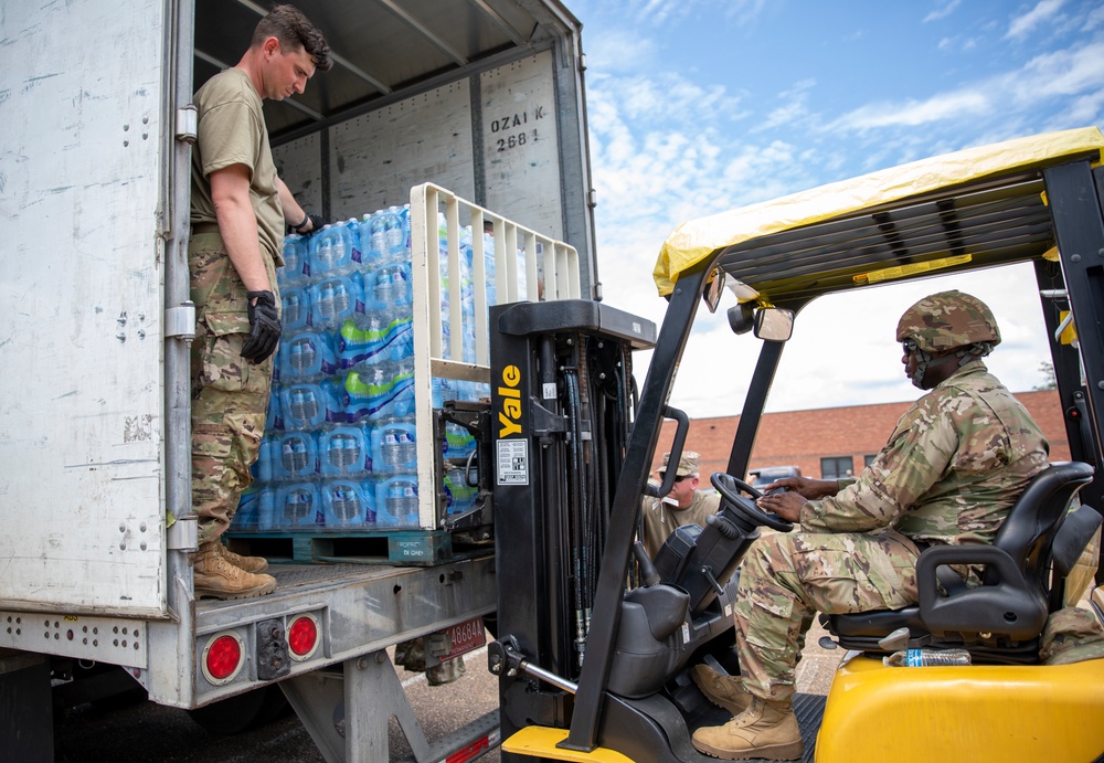 MSNG at Northwest Jackson Middle School assist with Water in Jackson