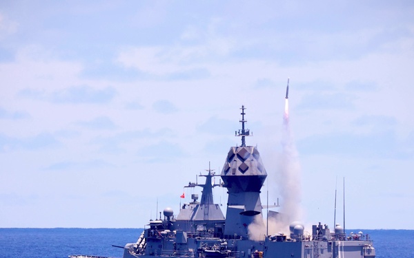 USS Barry (DDG 52) Conducts Missile Exercise