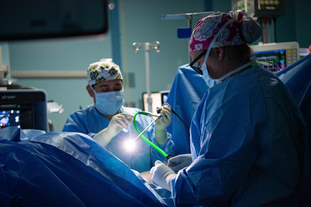 Pacific Partnership 2022 Medical Personnel Perform Surgery aboard Mercy