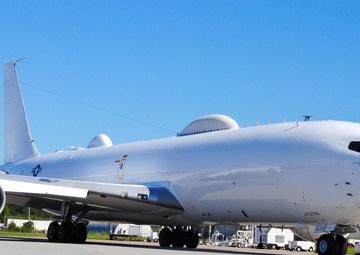 VX-20 tests new systems on E-6B Mercury