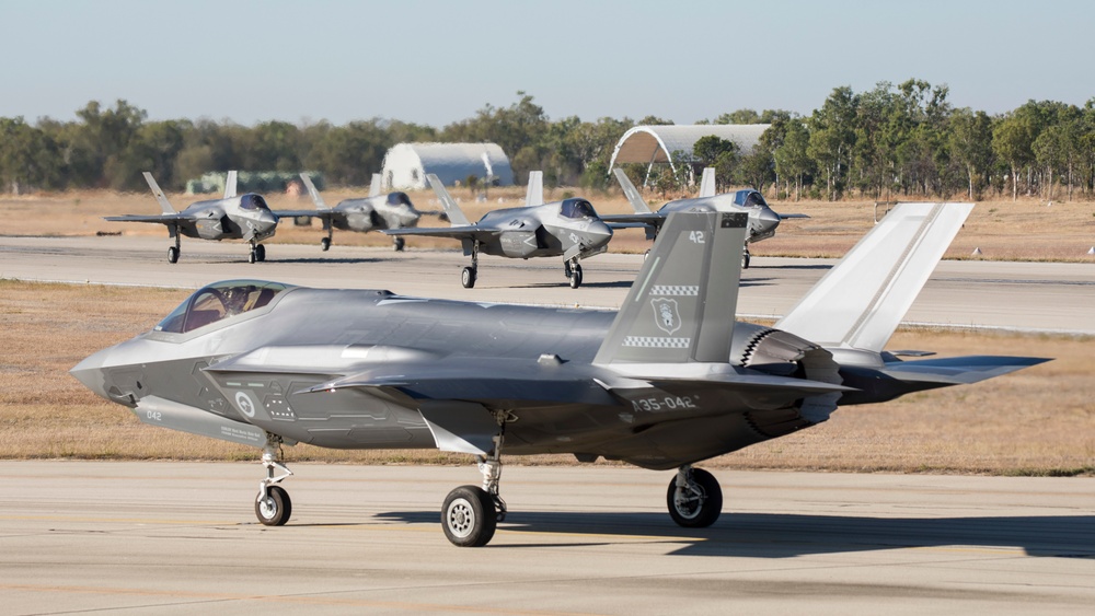 U.S. Marines and RAAF kick off Pitch Black 22