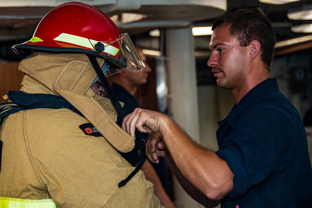 USS Carl Vinson (CVN 70) Sailors Conduct Training Exercise