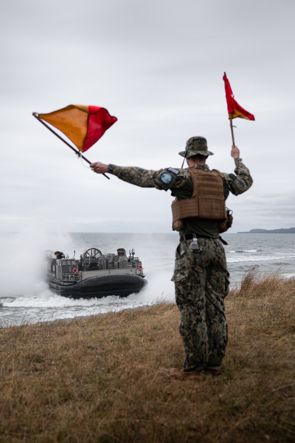 Kearsarge Conducts Operations in the Atlantic Ocean