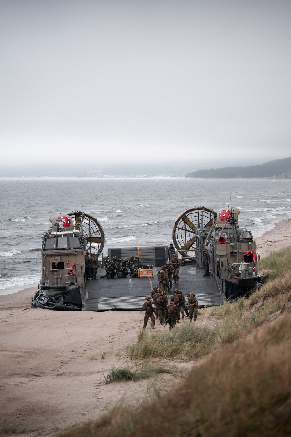 Kearsarge Conducts Operations in the Atlantic Ocean