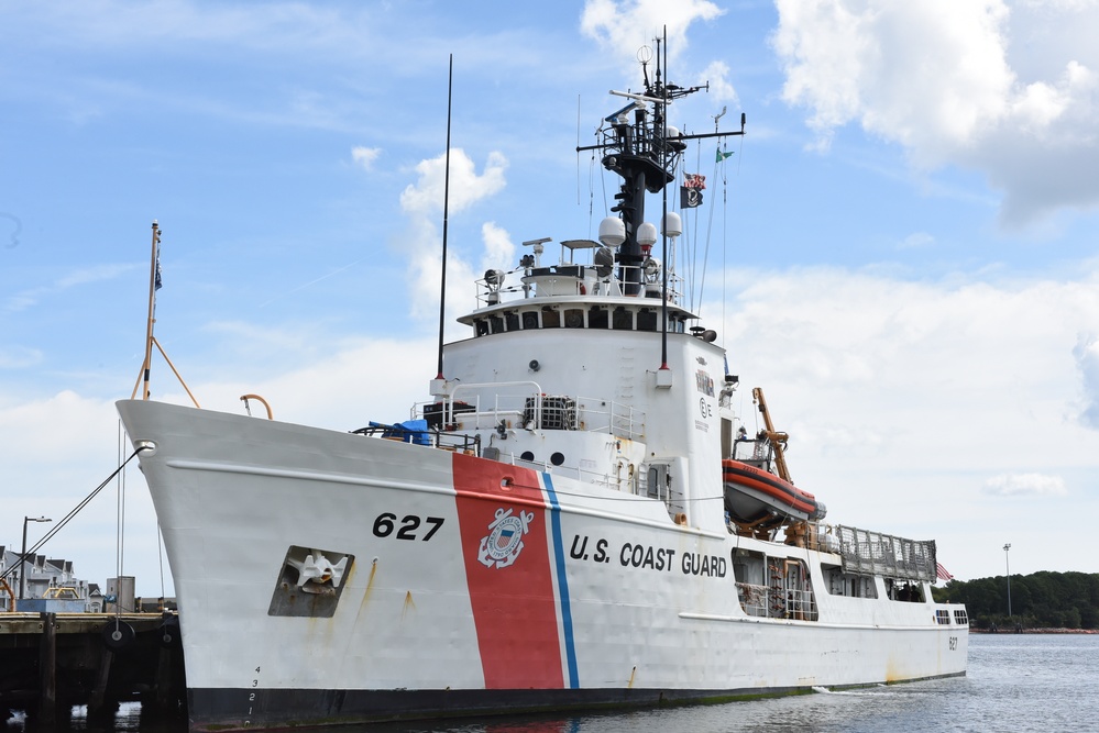 Coast Guard Cutter Vigorous returns home following 53-day patrol to Eastern Pacific Ocean