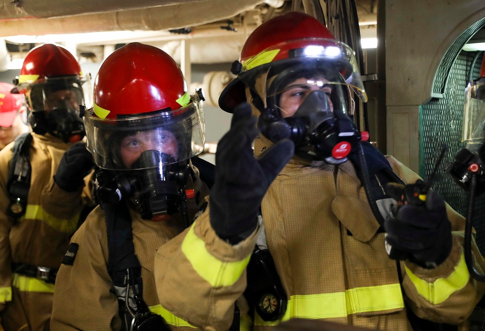 USS Barry (DDG 52) Conducts Fire Drill