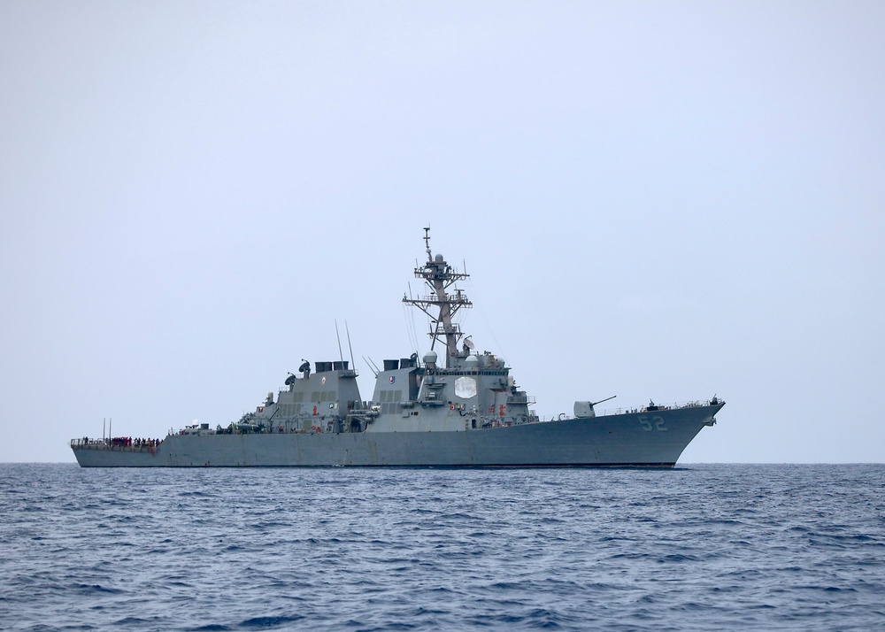 USS Barry (DDG 52) Steams in the Philippine Sea