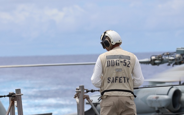 USS Barry (DDG 52) Conducts Naval Surface Fire Support Exercise