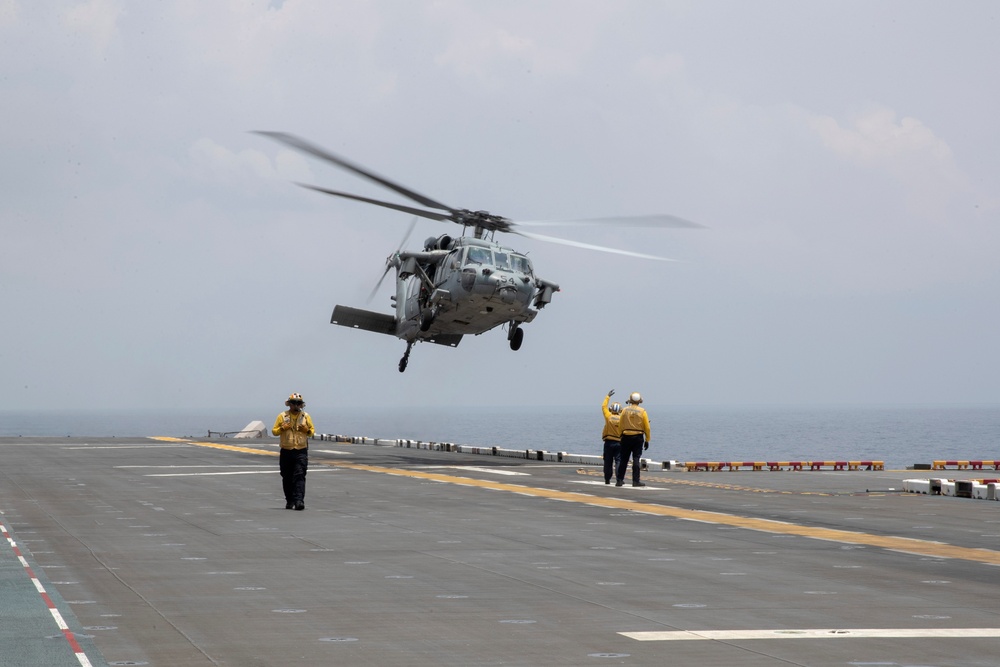 VMM-262 (Reinforced), HSC-23 Conduct Flight Ops from USS Tripoli (LHA 7)