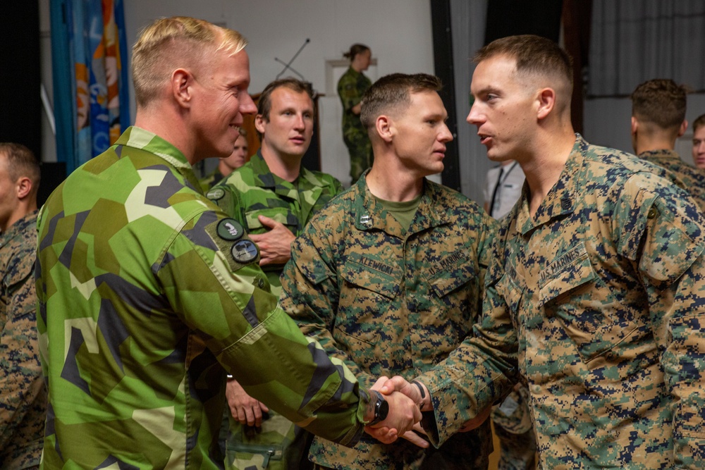 U.S. and Swedish Marine Senior Leadership Welcome Aboard