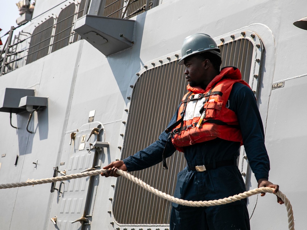 USS Delbert D. Black Conducts Small Boat Operations