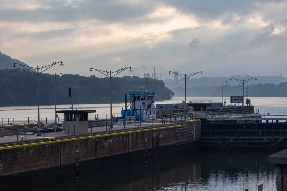 Government Officials Visit Montgomery Locks and Dam