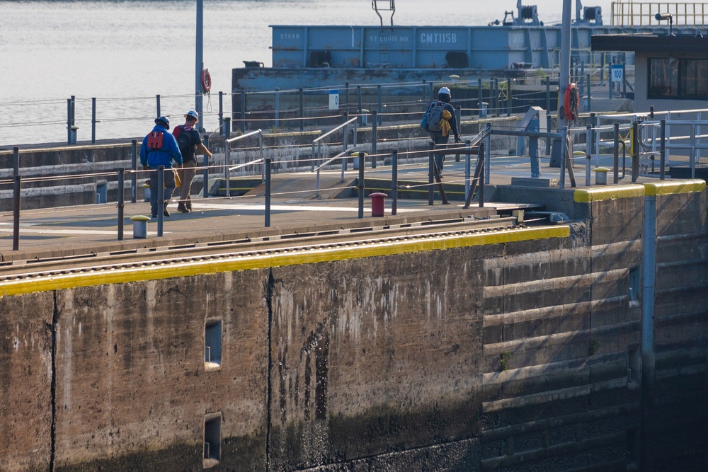 Government Officials Visit Montgomery Locks and Dam