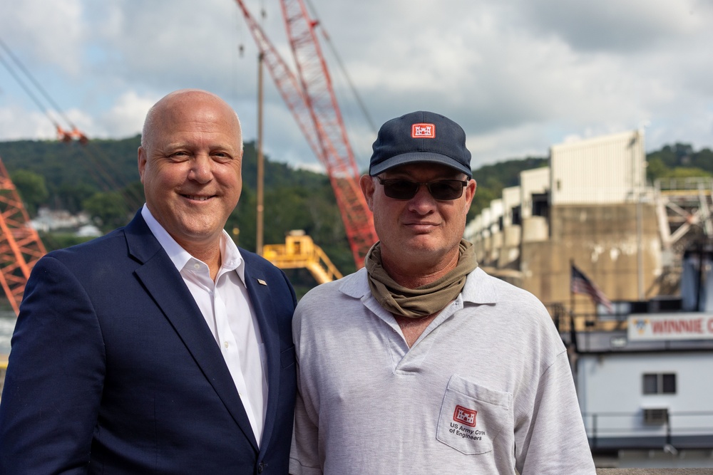 Government Officials Visit Montgomery Locks and Dam