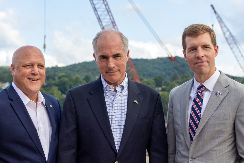 Government Officials Visit Montgomery Locks and Dam