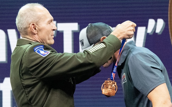 Warrior Games 22: Visit from Vice Chief of Staff of the Army