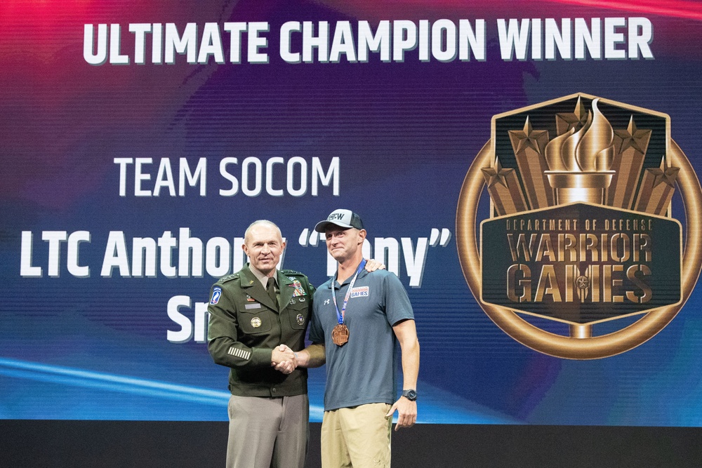 DVIDS - Images - Warrior Games 22: Visit from Vice Chief of Staff of the  Army [Image 20 of 29]