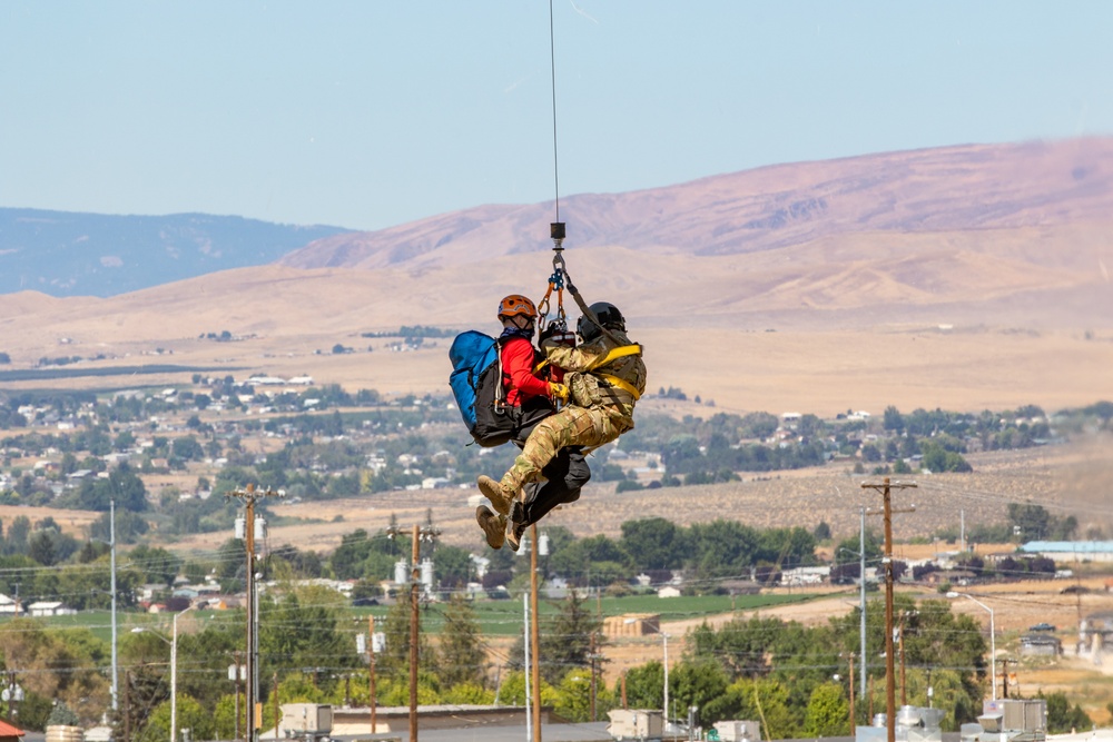 USAAAD Trains With Local Civilian Search and Rescue