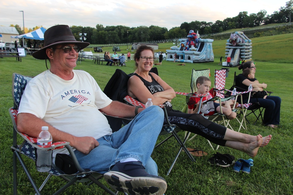 Musical group Wester plays free concert for Fort McCoy community