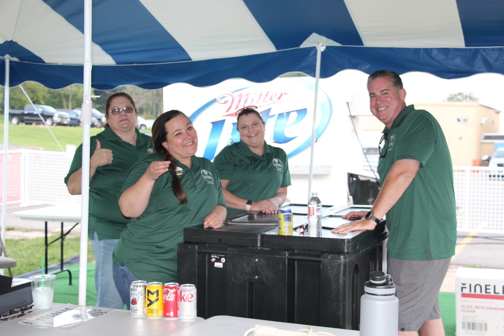 Musical group Wester plays free concert for Fort McCoy community