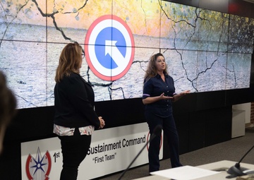 1st TSC Soldiers teach and mentor newest Army leaders