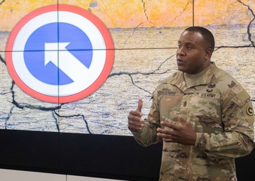 1st TSC Soldiers teach and mentor newest Army leaders