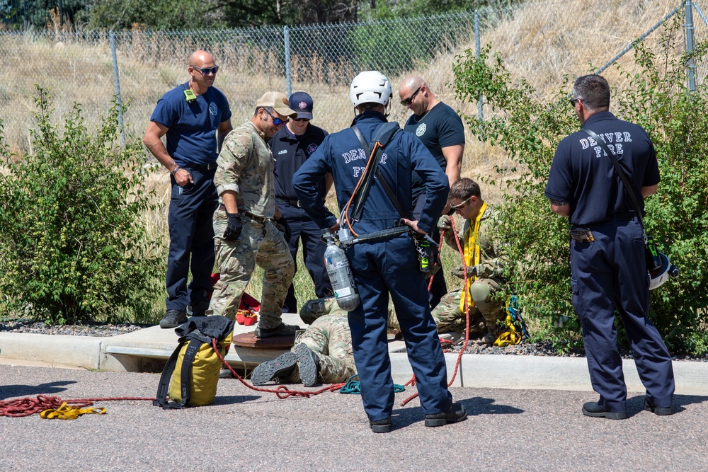 Green Berets train with Denver Fire Dept