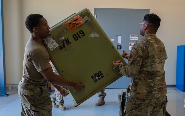 355th CMS: pods, pods, pods