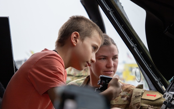 1st Infantry Division Attends the KC Air Show