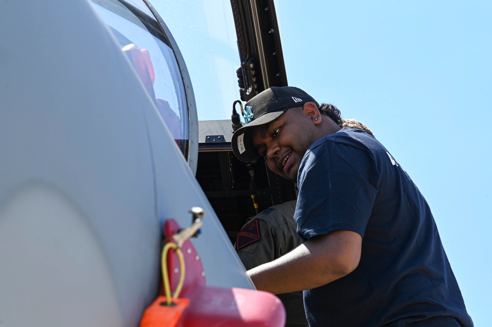 USAF engages with local RAAF Indigenous Youth Program