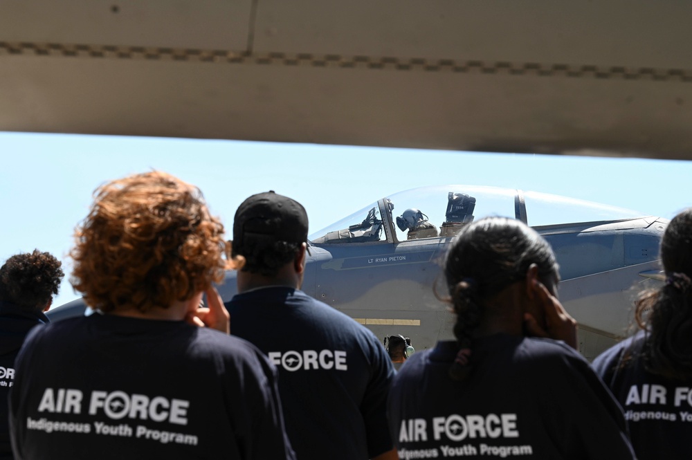 USAF engages with local RAAF Indigenous Youth Program