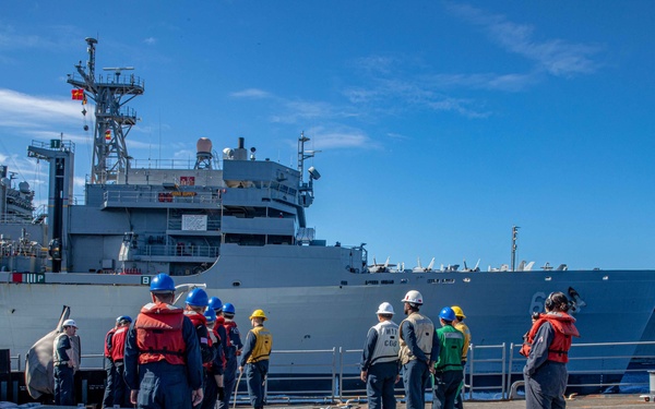 USS San Jacinto conducts replenishment at sea