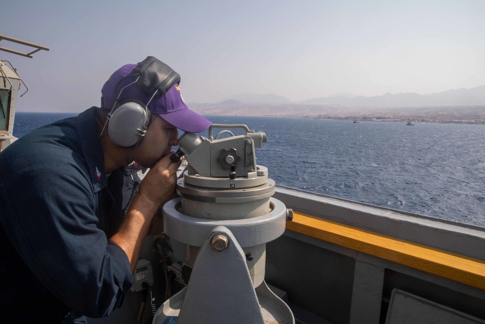 USS Nitze (DDG 94) Daily Operations