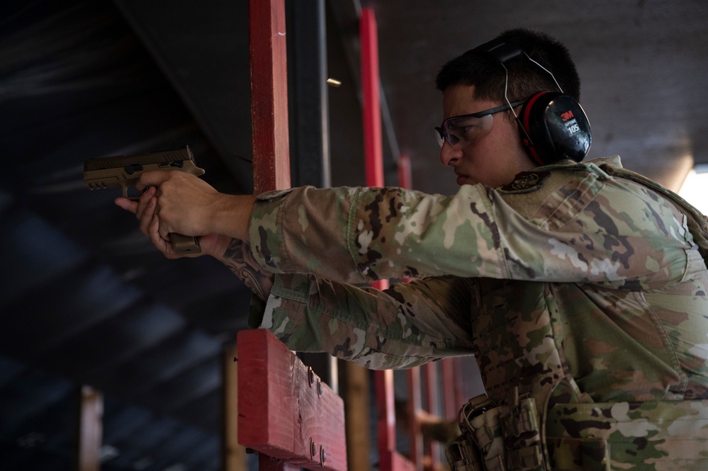 Combat Arms conducts live fire class