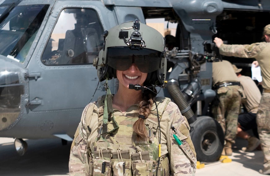 46th Expeditionary Rescue Squadron flies HH-60 Pave Hawk to undisclosed location