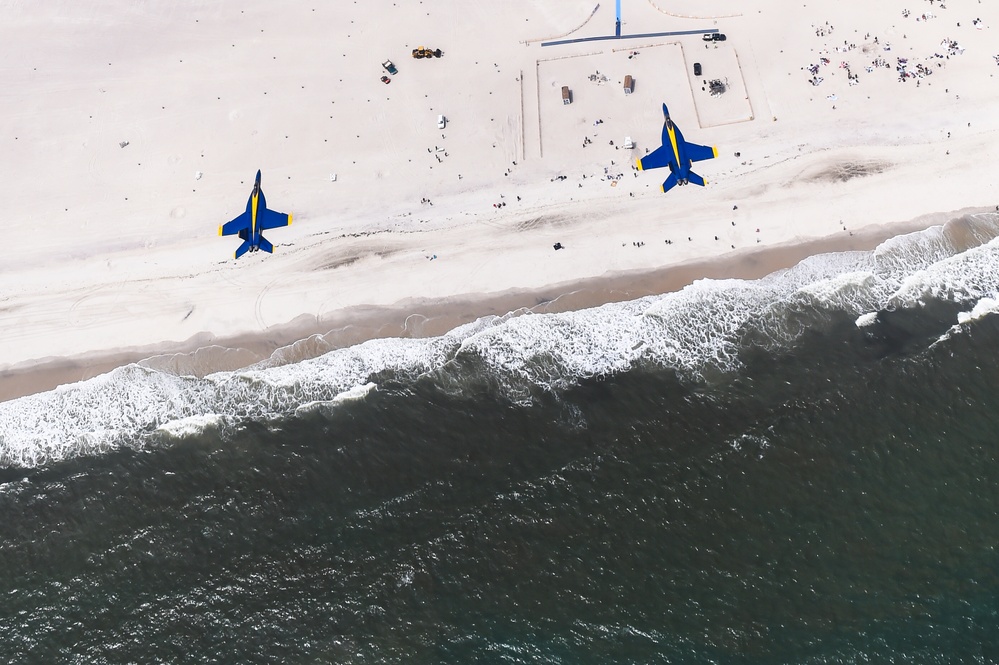 DVIDS Images Jones Beach Airshow [Image 1 of 14]