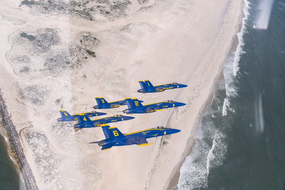 DVIDS Images Jones Beach Airshow [Image 12 of 14]