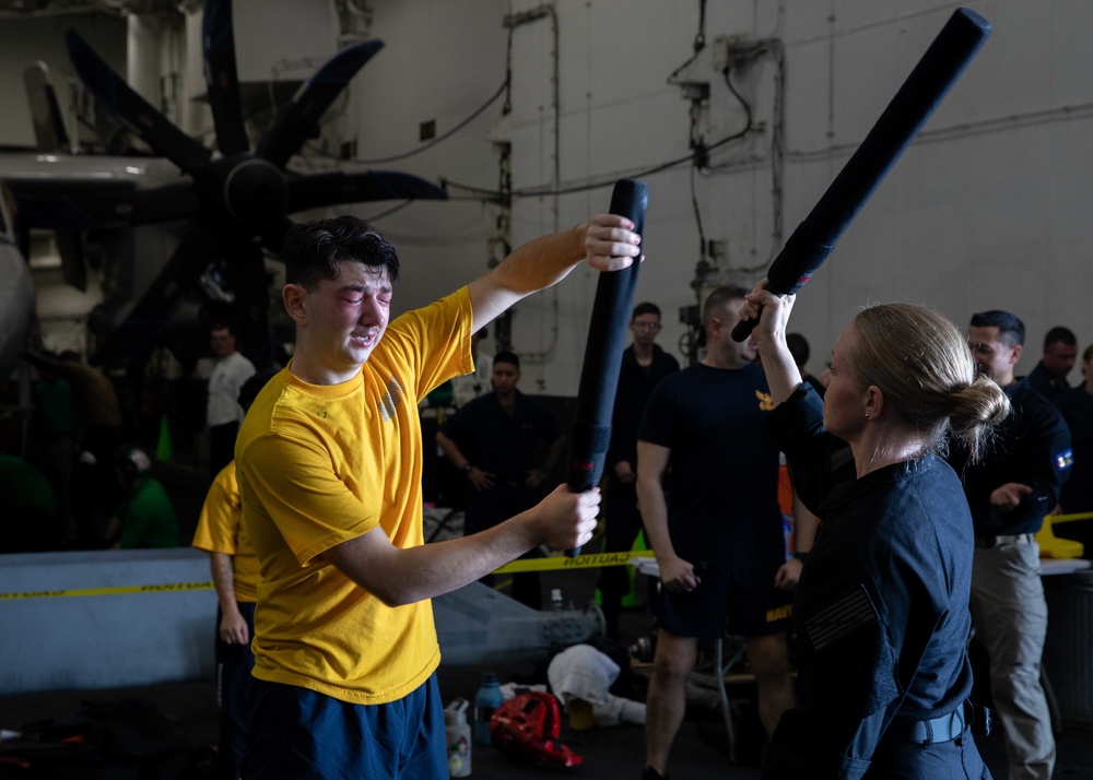 Daily operations aboard USS George H.W. Bush(CVN 77)